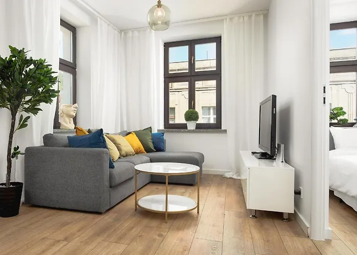 Lumina 2-Room Apartment Near Fabryczna